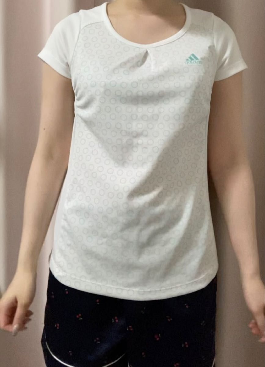 adidas スポーツウエア 半袖Tシャツ