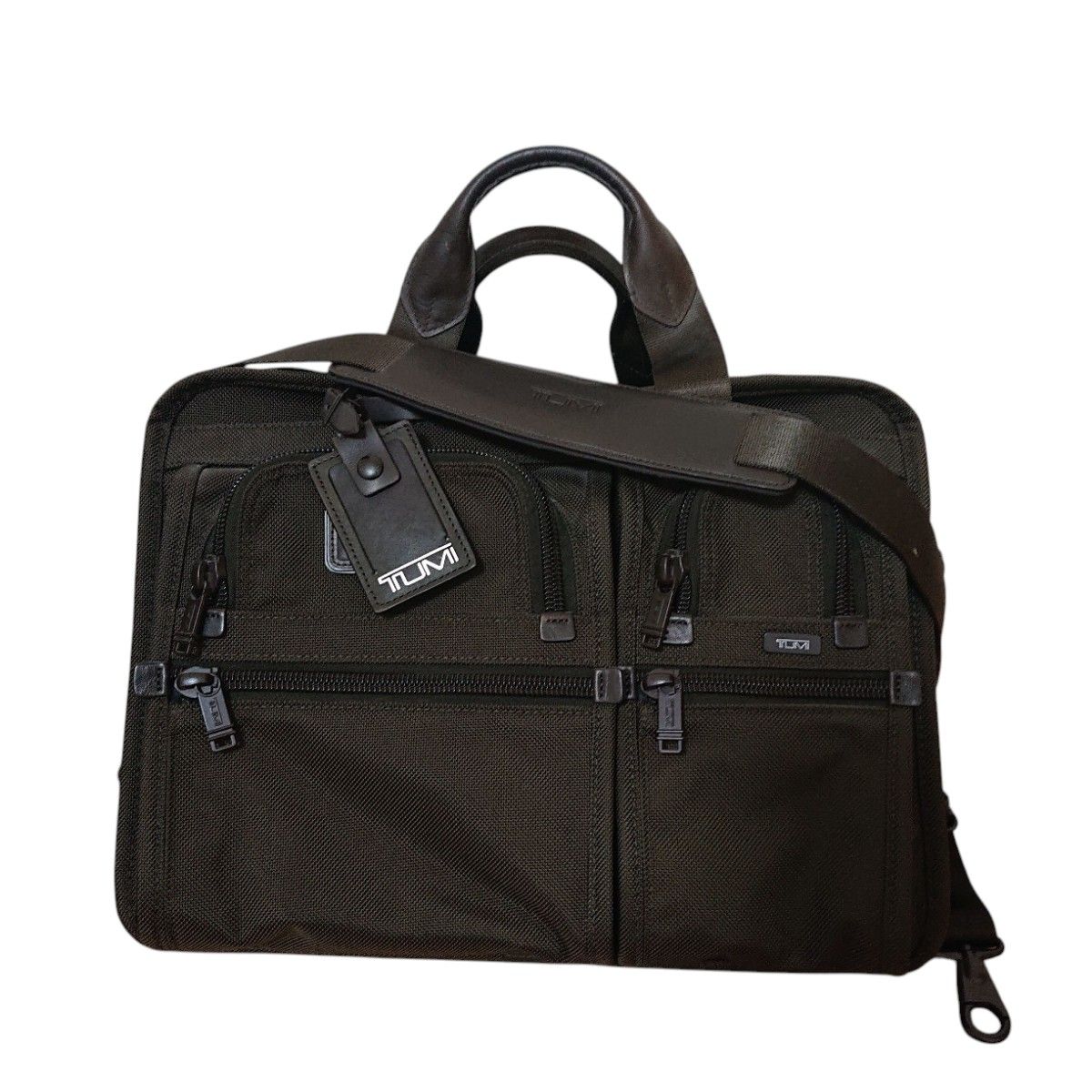 TUMI トゥミ ビジネスバッグ T-Pass 26145DH<未使用品> TUMI トゥミ ビジネスバッグ T-Pass 26145DH|Yahoo!フリマ(旧