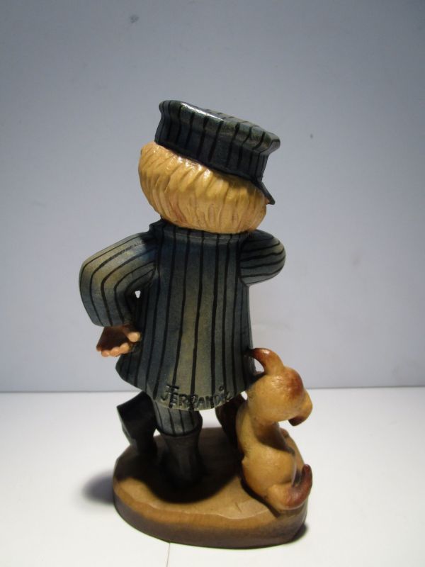 生産終了品 イタリア ANRI 木彫りアンリ人形 Juan Ferrandiz ‘Sweeper’ 14.5cmH_画像2