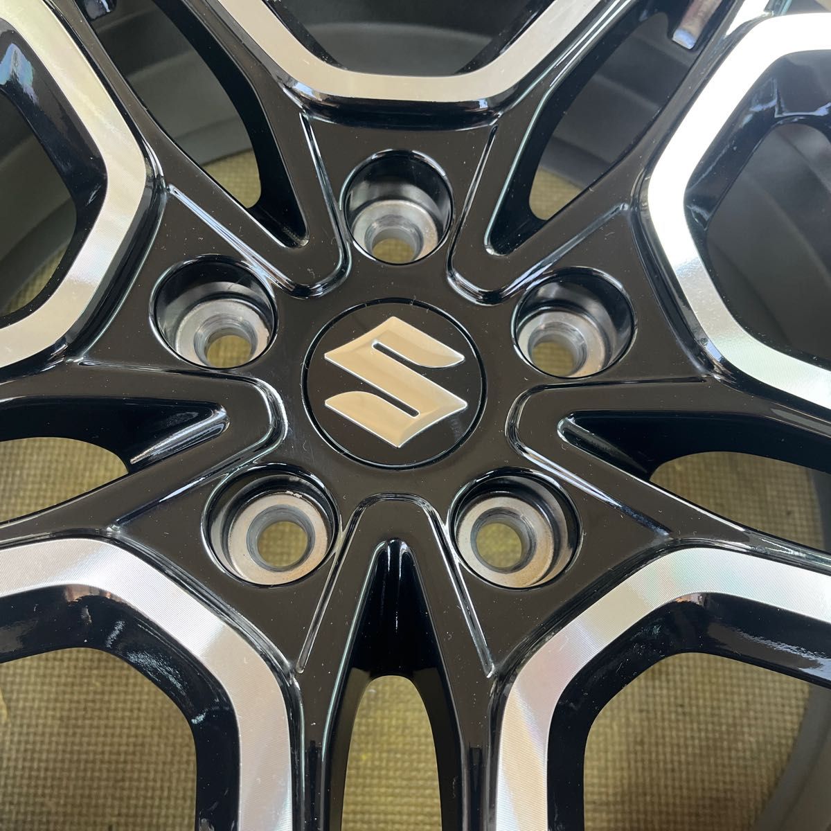 新車外し◆美品◆スズキ ZC33Sスイフト スポーツ 純正ホイール17インチ1本 美品新車外し スズキ ZC33S スイフトスポーツ純正ホイール1本 17