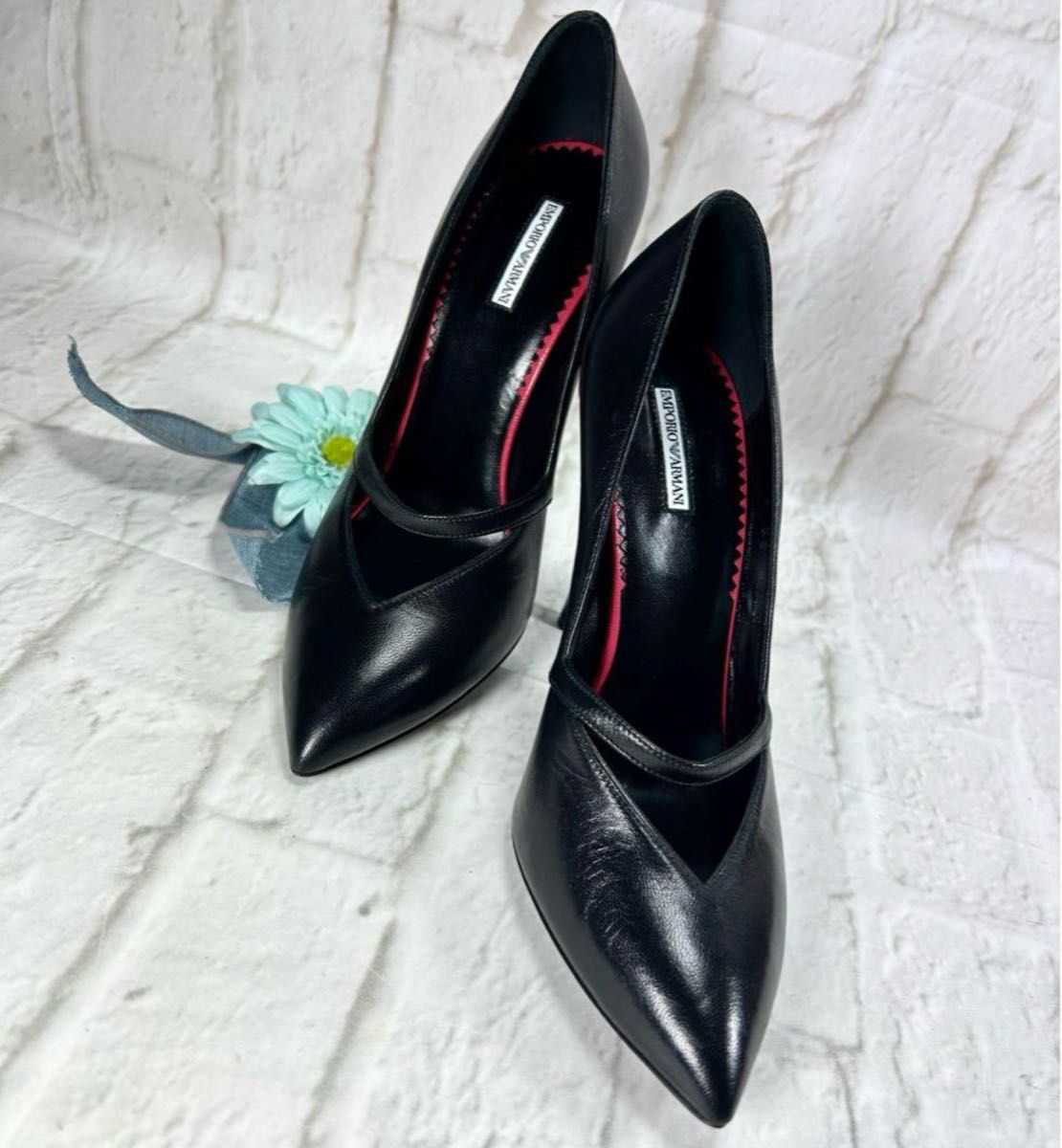 極美品✨EMPORIO ARMANI パンプス ハイヒール エナメル 黒 23 美品 エンポリオアルマーニ ENPORIOARMANI パンプス ハイヒール
