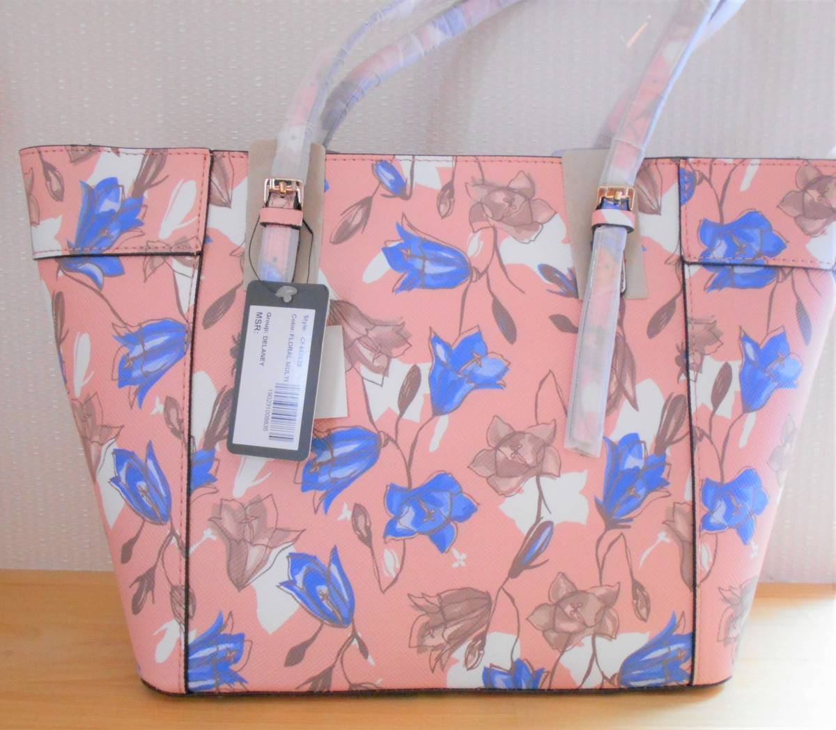 [ новый товар ] специальная цена GUESS женский большая сумка цветочный принт розовый сумка GUESS DELANEY SMALL CLASSIC TOTE