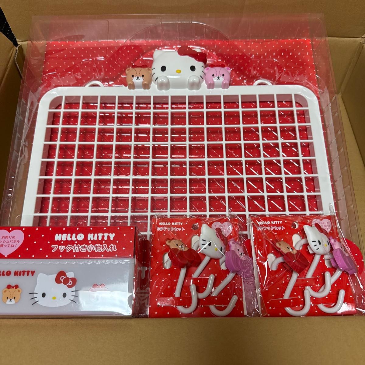 新品 キティ メッシュパネル S字フック フック付き小物入れ セット サンリオ 飾り収納 キティ メッシュパネル S字フック フック付き