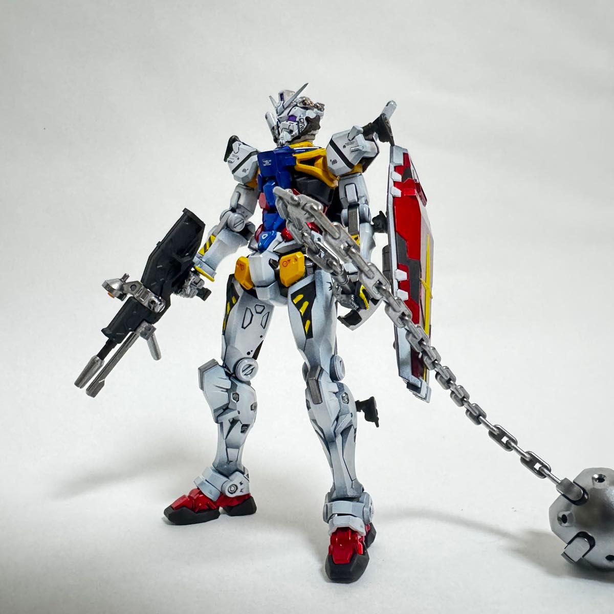 HG 赤いガンダム 白いガンダムバージョン ガンプラ 全塗装 完成品 HG 赤いガンダム 白いガンダム カラー 塗装済み完成品 ガンプラ
