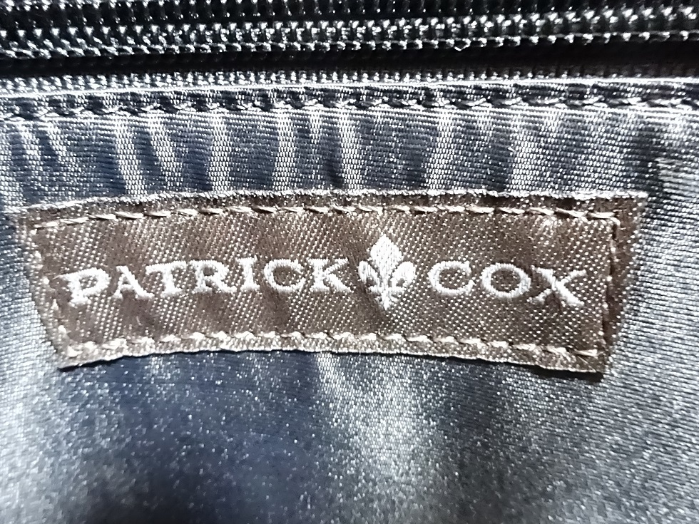  не использовался . близкий PATRICK COX Patrick Cox сумка KAWA
