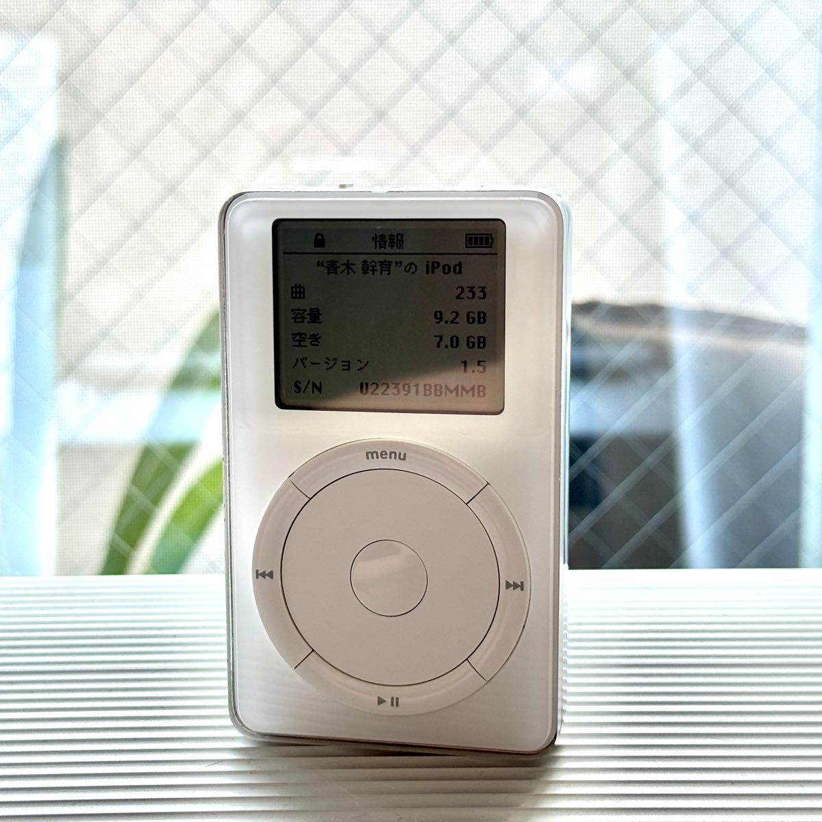初代iPod /10GB ・A1019 ジャンク品 第2世代 極美品 iPod 初代デザイン 二世代モデル A1019 10GB 動作品