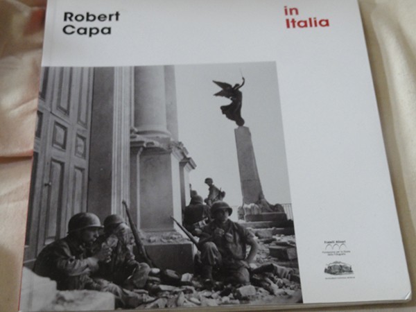 Robert Capa in italia 1943-44 Robert * Capa Италия битва линия фотоальбом 