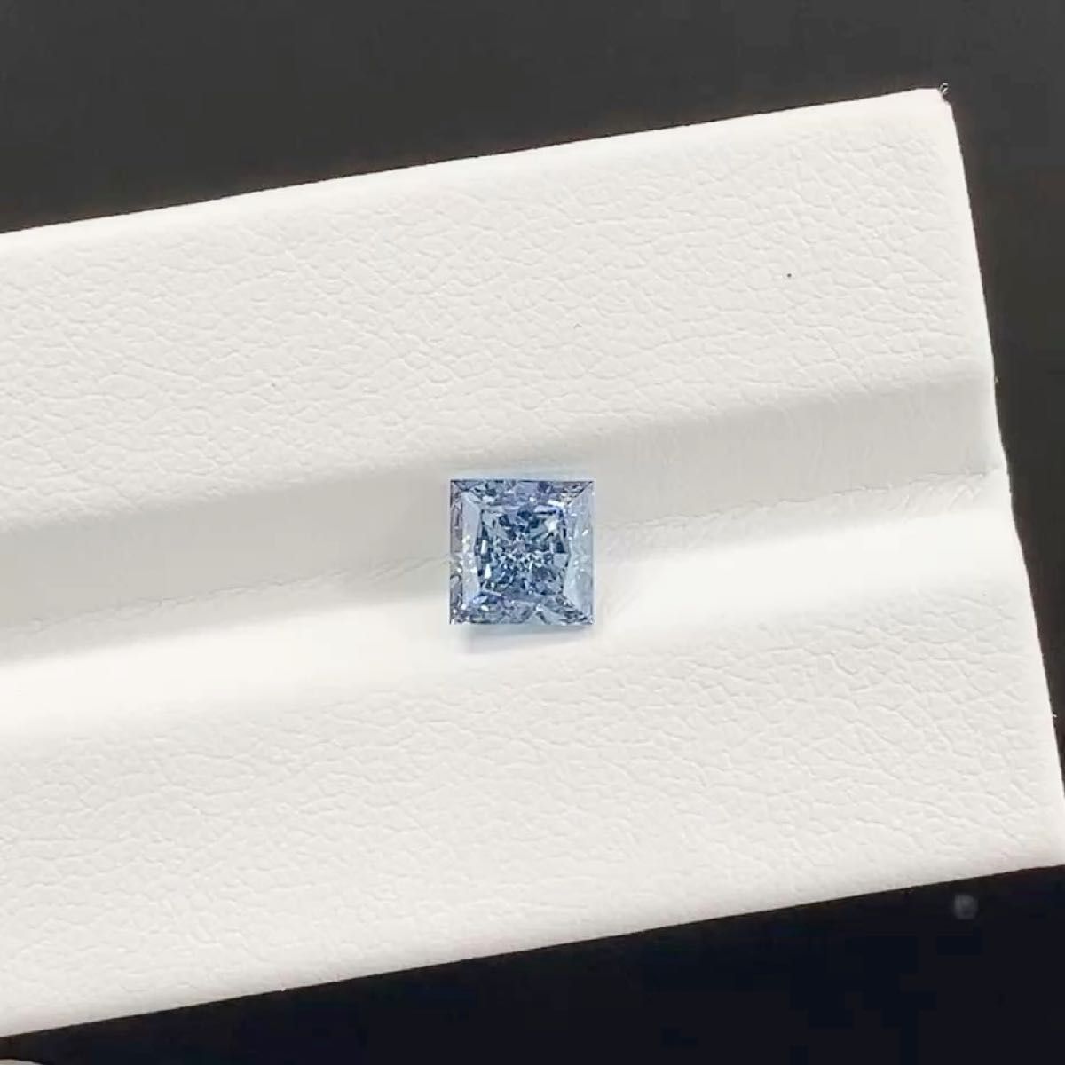 1.13ct VS1 Fancy Intense Blue ラボグロウンダイヤモンド ルース IGI鑑定書付 プリンセスカット