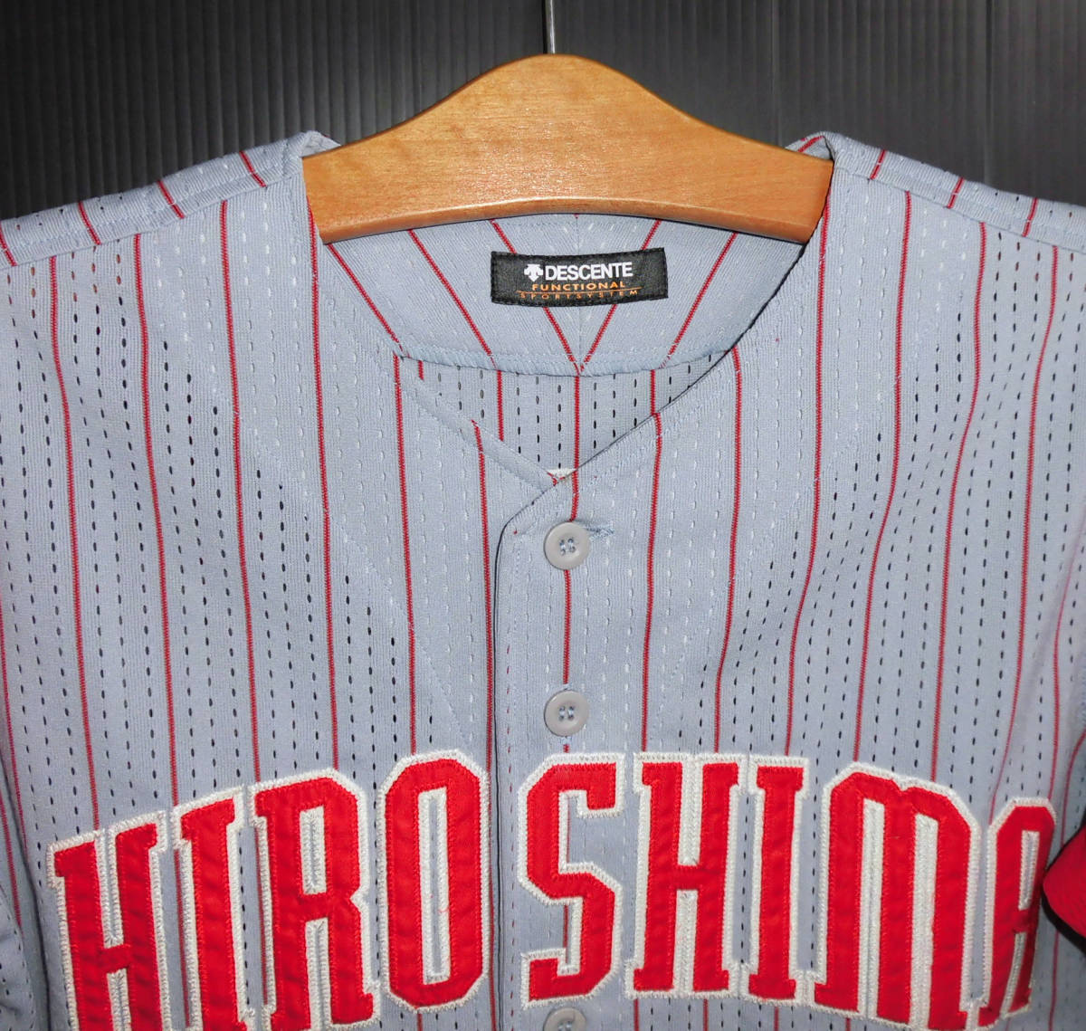 ◇美品 CARP 広島カープ DESCENTE デサント 旧 ユニフォーム #2 東出 S