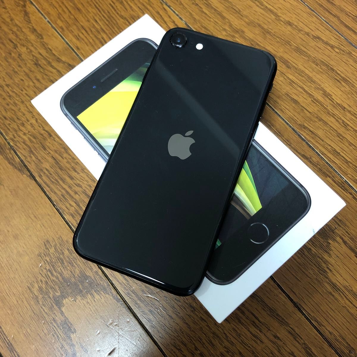 【バッテリー100%】iPhoneSE2 第二世代 SIMフリー ブラック 美品 美品 iPhoneSE2 第2世代 128GB SIMフリー ブラック バッテリー