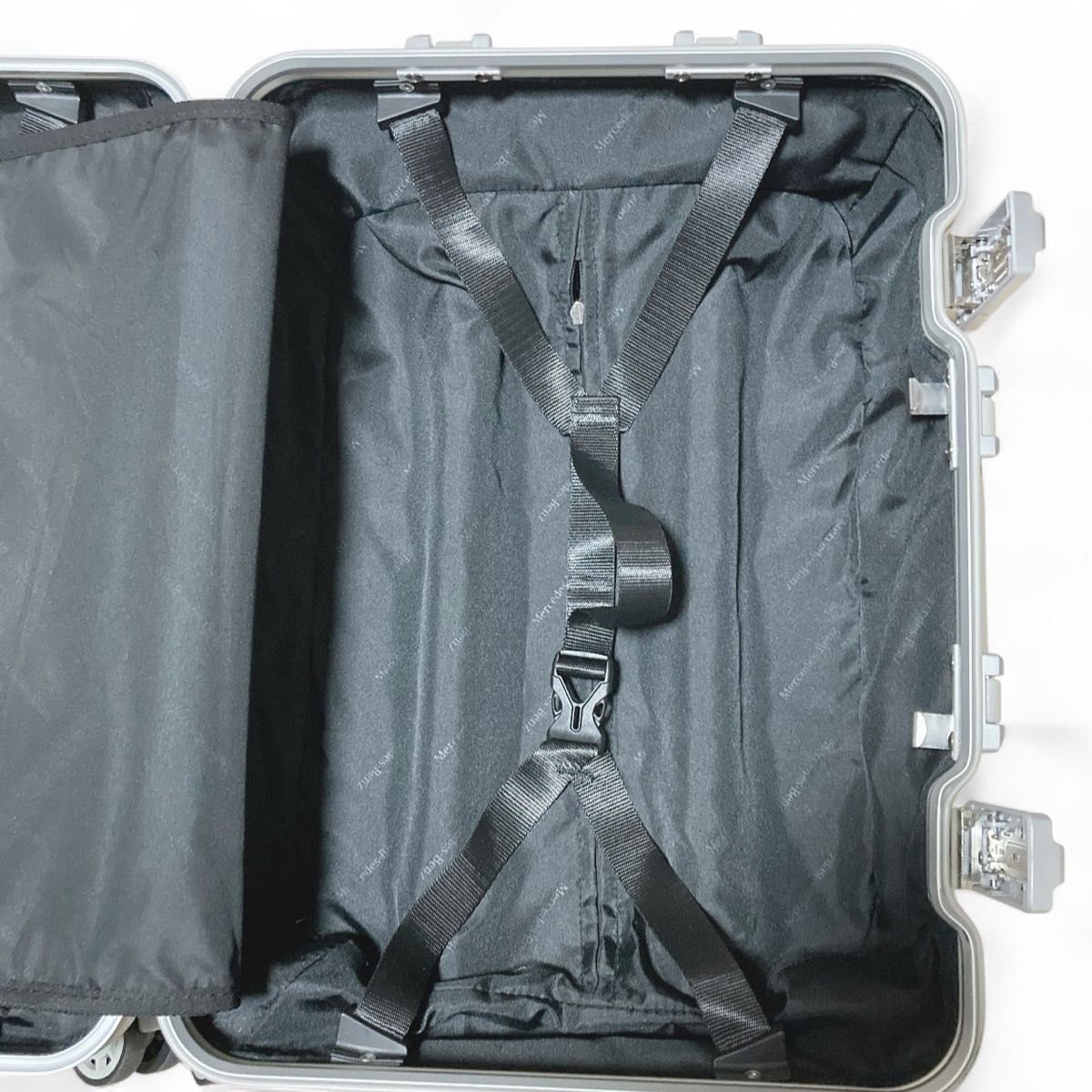 ★新品未使用★専用箱/保護袋付き メルセデスベンツ スーツケース 機内持込32L メルセデスベンツ Mercedes-Benz アルミ スーツケース 32L 機内