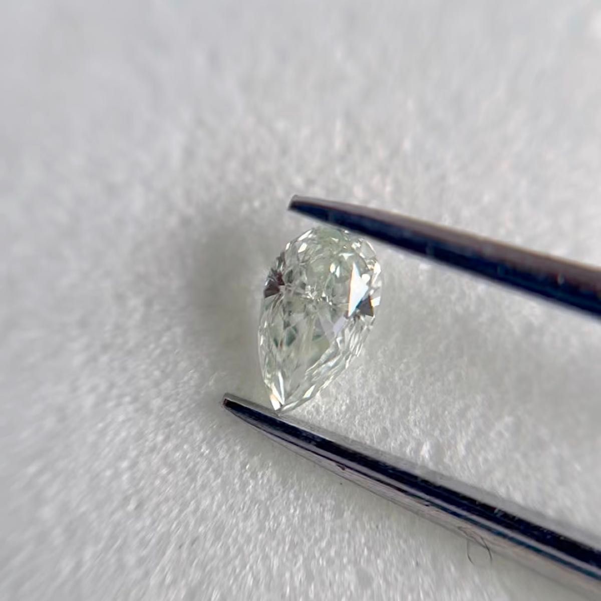 大粒0.220ct VVS-2 天然グリーンダイヤモンドルース 中央宝石研究所