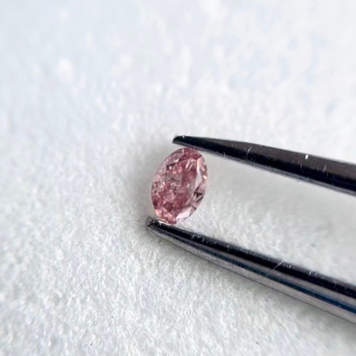 0.052ct 天然ピンクダイヤモンド FANCY INTENSE PINK