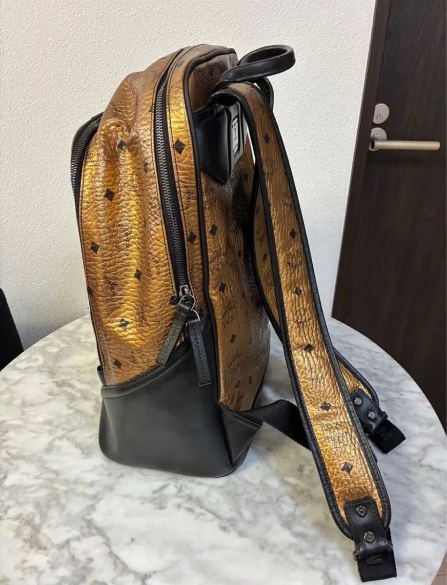 正規品 3回のみ使用 極美品 MCMリュック 美品 MCM リュック バックパック ゴールド|Yahoo!フリマ(旧