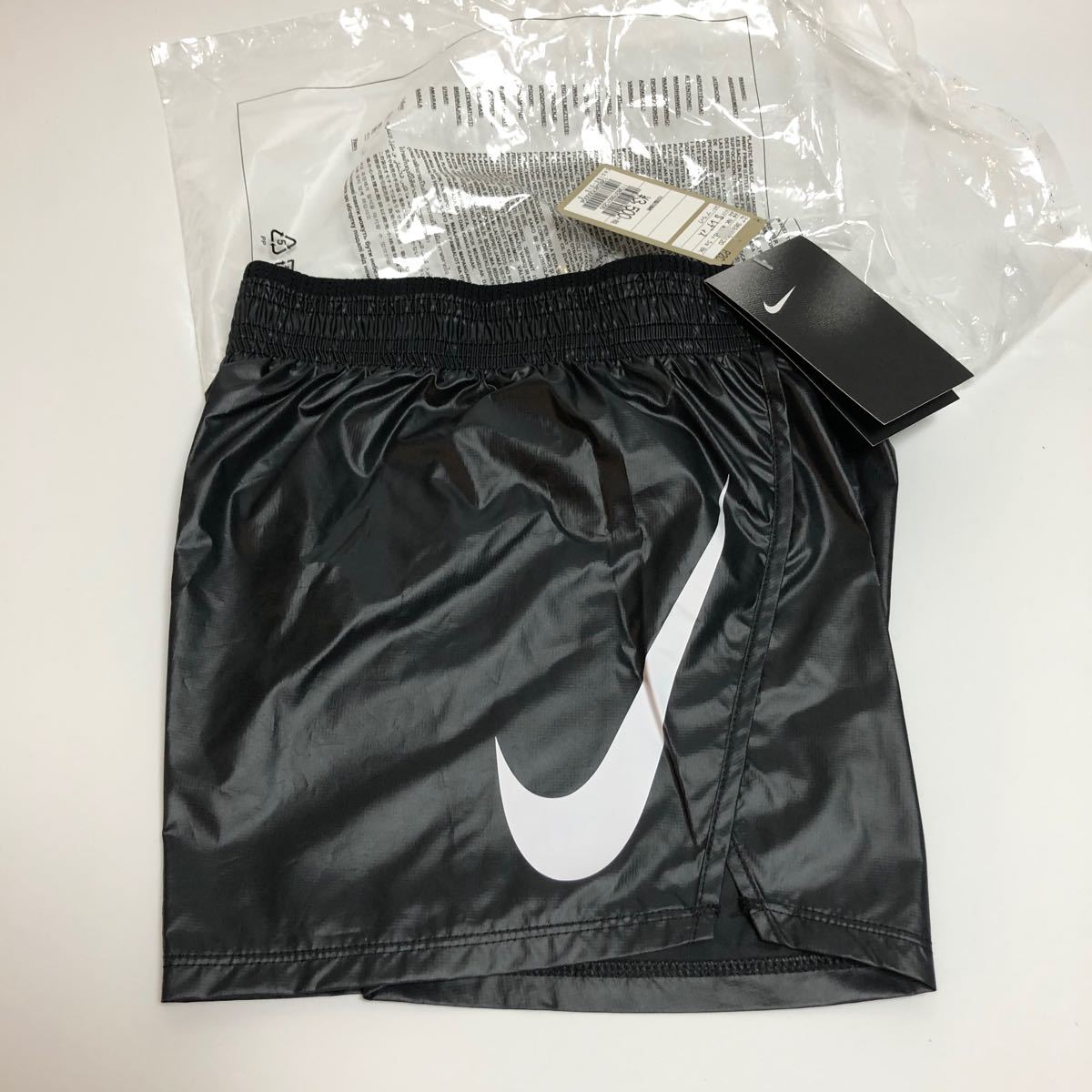 新品未使用 NIKE ナイキ ランニング パンツ ショートパンツ ビッグ ロゴ