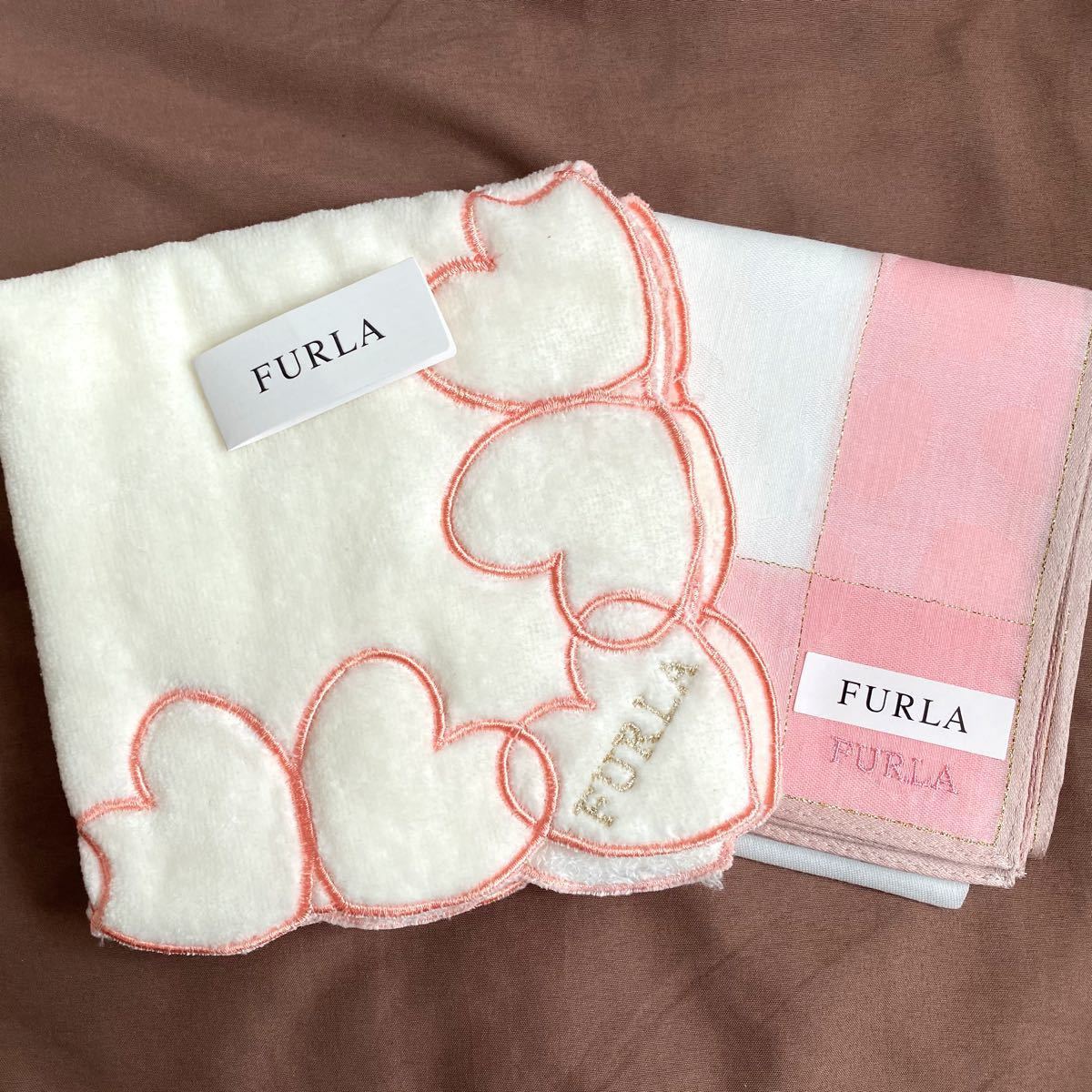 FURLA ブランド　タオルハンカチ  ハンカチ　2枚セット　ハート