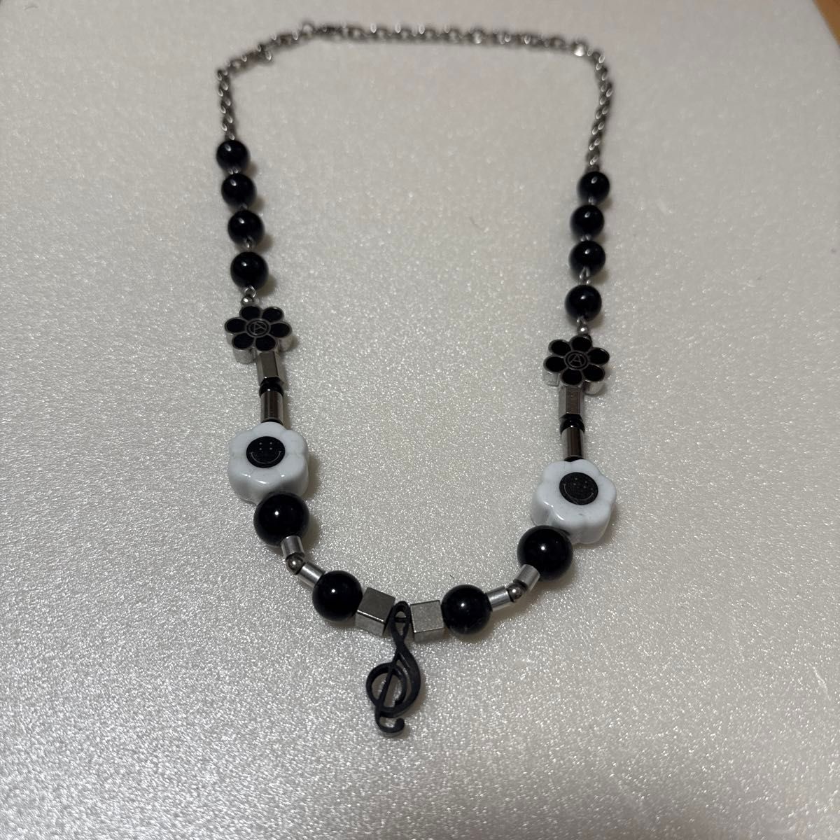 【即納】SALUTE x SHANE GONZALES ネックレス 韓国 ストリート SALUTE FLOWER ANARCHY NECKLACE X SHANE GONZALES / BLACK