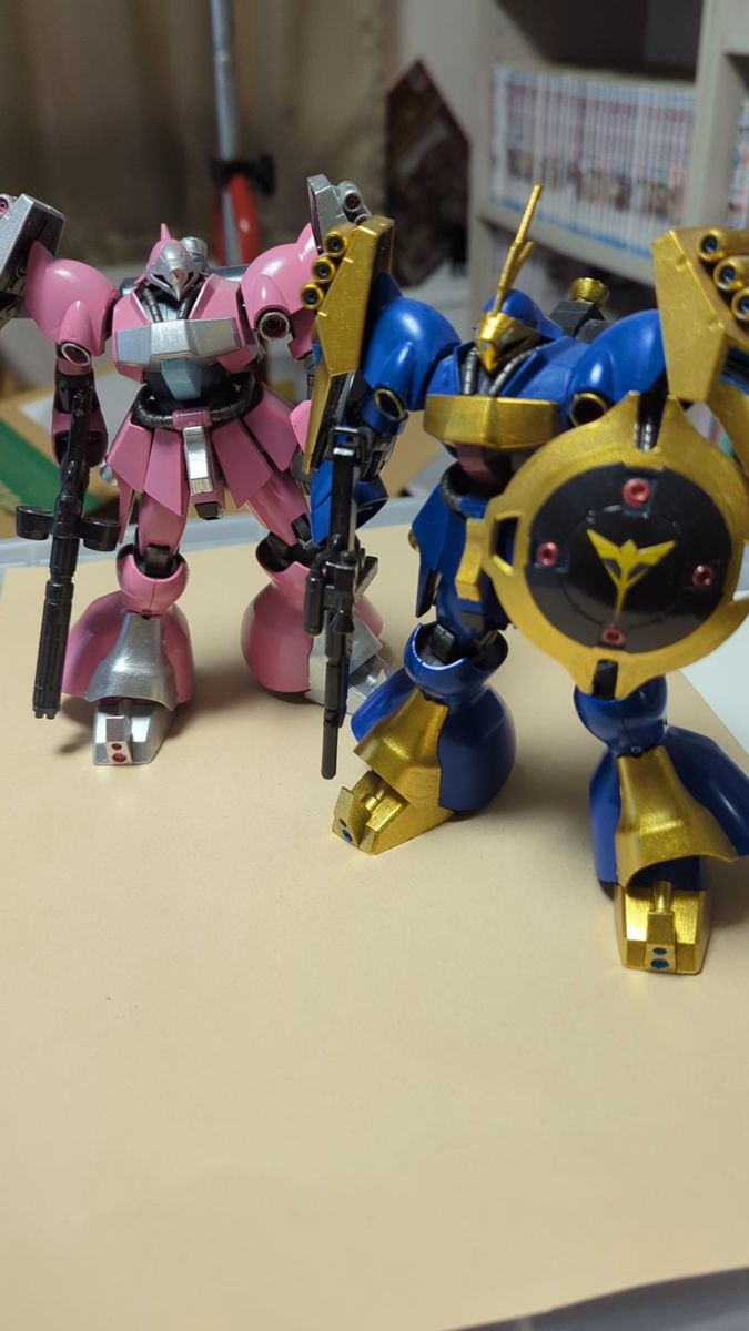 ヤクトドーガ ギュネイ クエス クェス ガンダム ガンプラ HG? 完成品