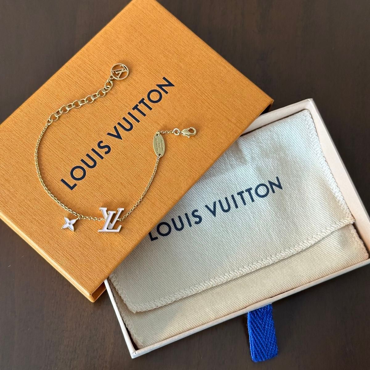 国内発☆【LOUIS VUITTON】ブレスレット LV アイコニック ルイヴィトン LVアイコニック ブレスレット LOUIS VUITTON