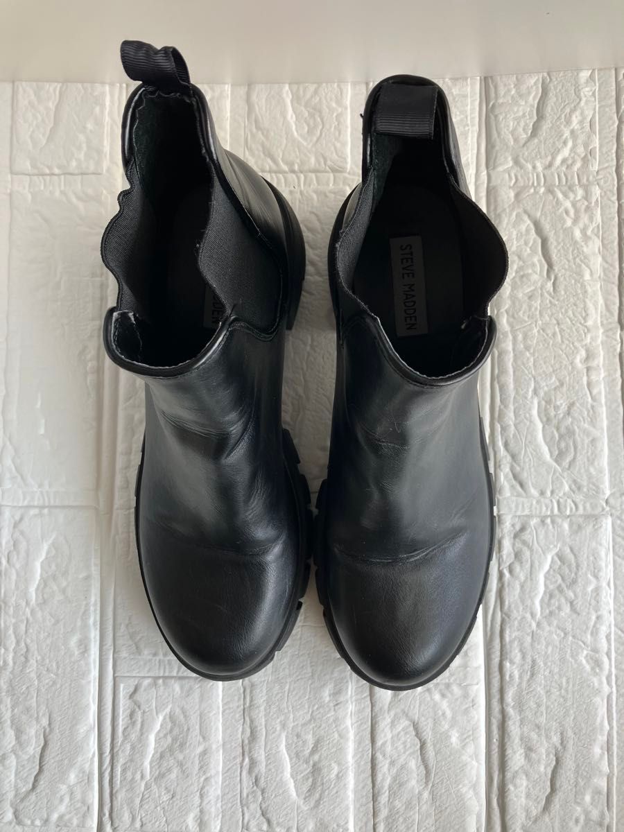【STEVE MADDEN】ショートブーツ 美品 STEVE MADDEN 厚底ショートブーツ トラックソール26 5cm