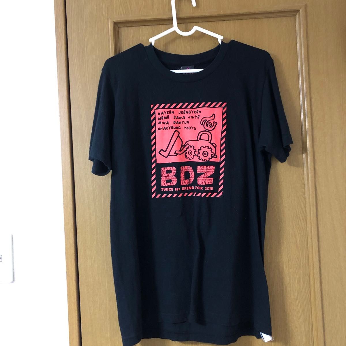 TWICE BDZ ツアーTシャツ 2018 TWICE BDZ 2018ツアーTシャツ ブラック|Yahoo!フリマ(旧PayPay