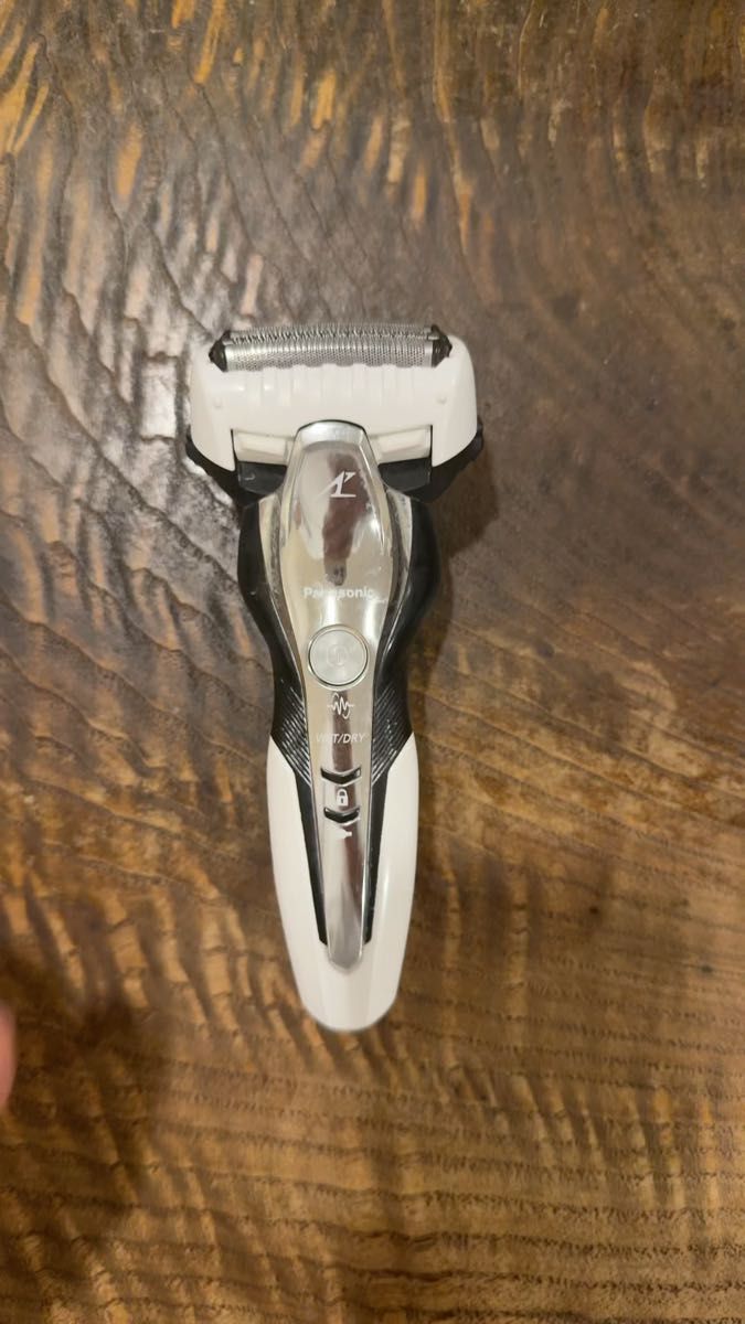 ジャンク ES-ST2N 動作確認 部品取り想定のためジャンクとして出品 シェーバー Panasonic 電気シェーバー 髭剃り