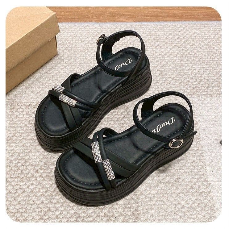 【完売必至◆厚底ソーブラックで美脚】CHANEL サンダル SO BLACK 厚底 ストラップ サンダル ビジュー クリスタル 黒 ブラック
