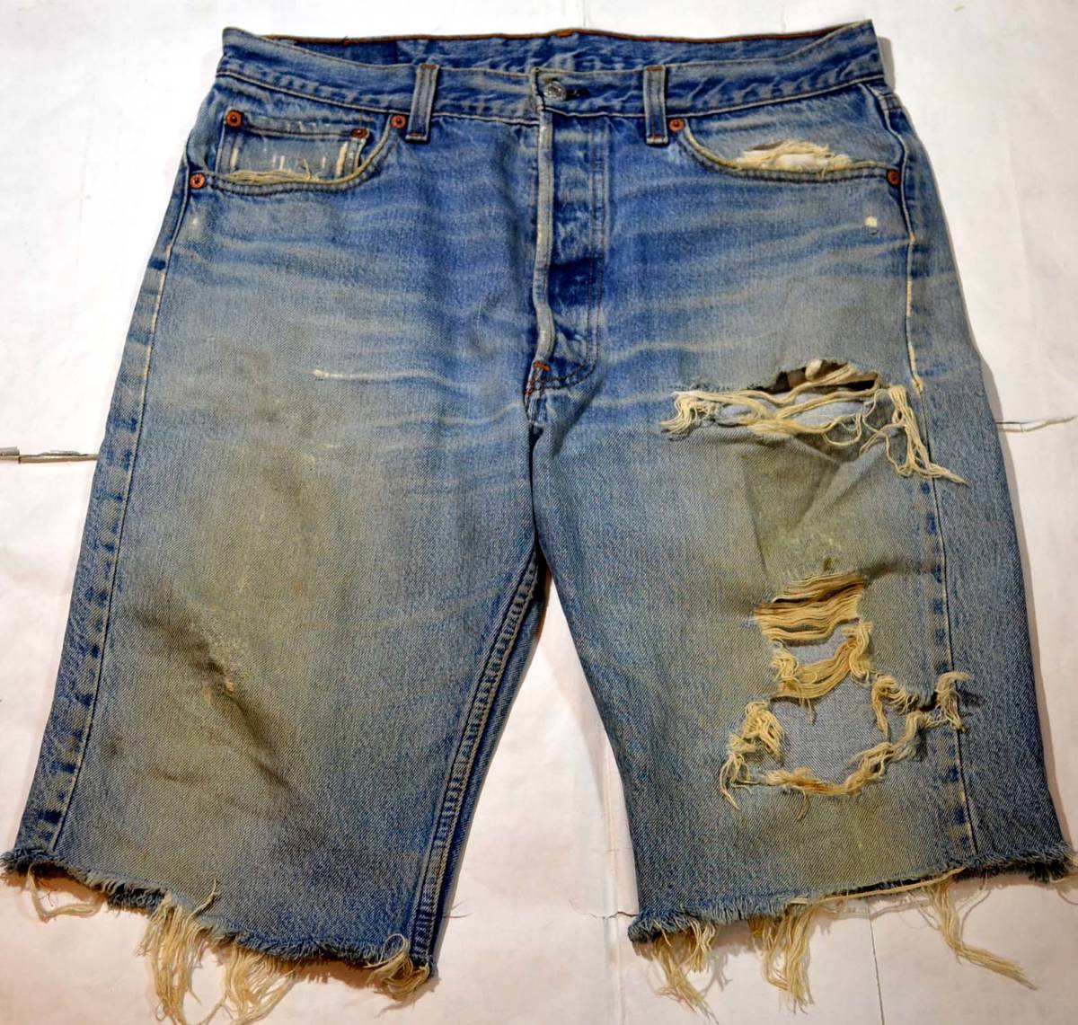 t349/LEVIS501xxアメリカ製 MADE IN U.S.A.オールド スペシャルなカットオフです！