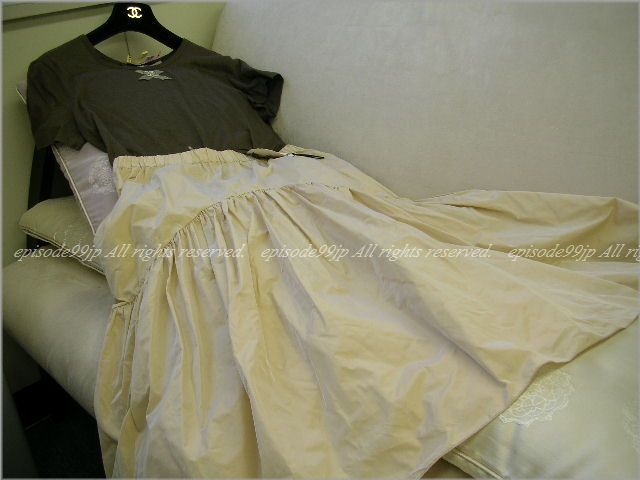 ブルーガール　未使用 * キュートなふんわり 美スタイル ロングスカート アイボリー シャンタン #42
