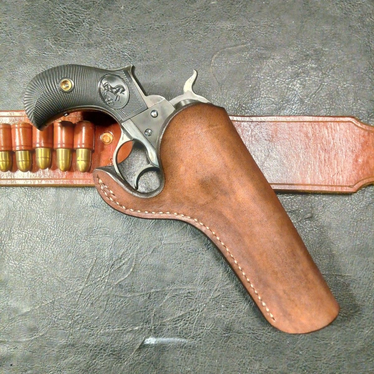 ハンドメイド品 コルト ライトニング 4.5インチ対応ウエスタン風ホルスター コルト ライトニング M1877ホルスター|Yahoo!フリマ(旧PayPay