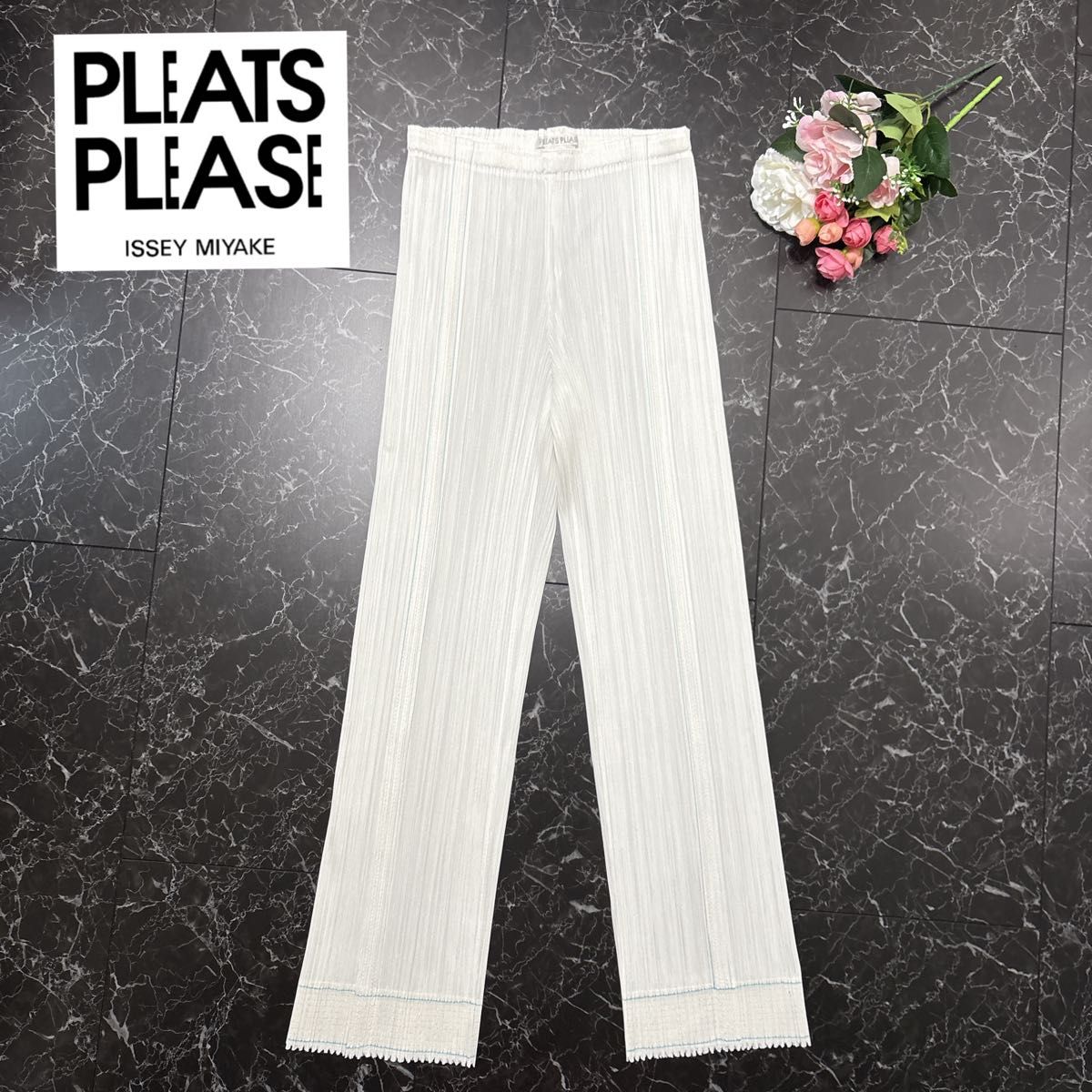 PLEATS PLEASE イッセイミヤケ ストレートパンツ サイズ1 PLEATS PLEASE イッセイミヤケ ストレートプリーツパンツ