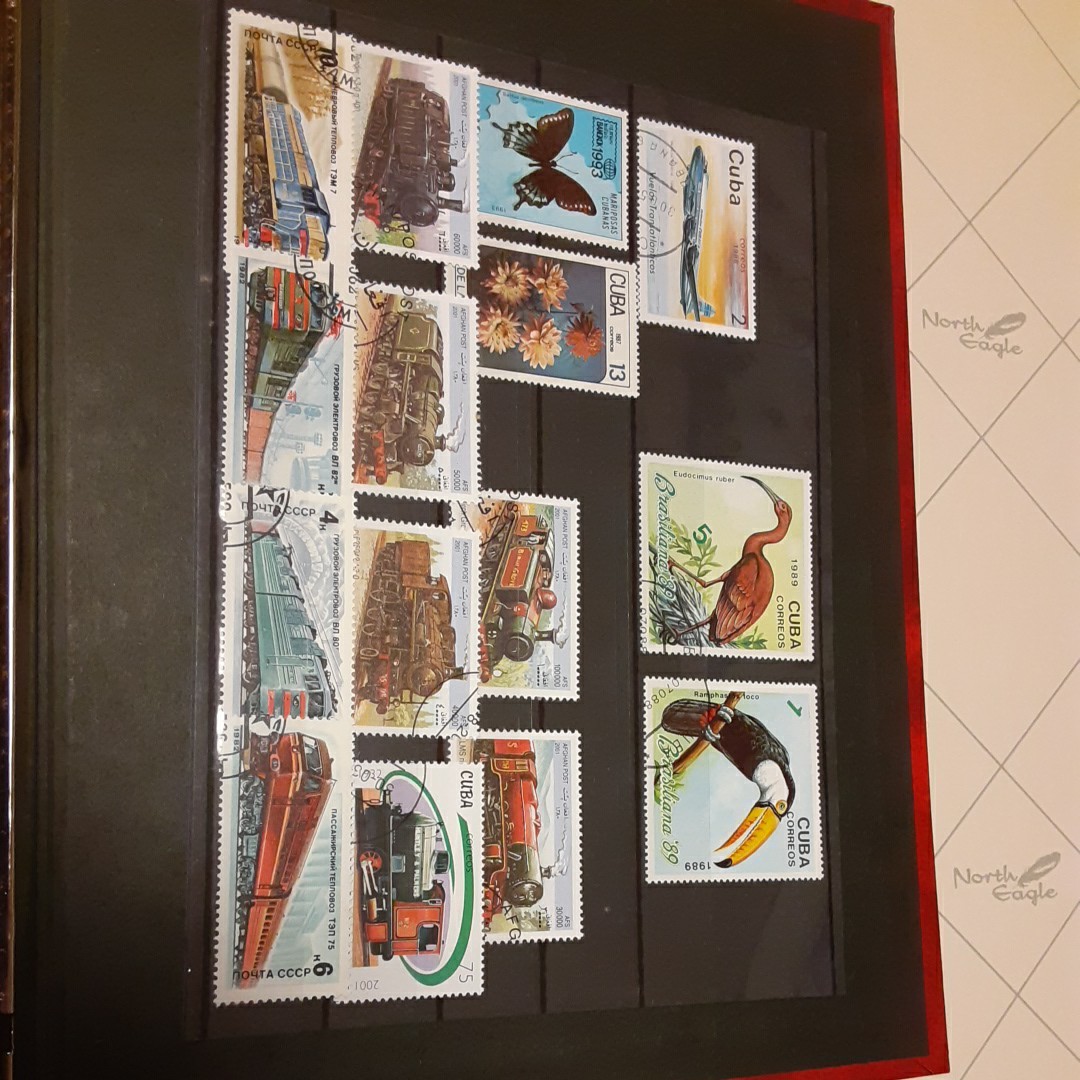 外国切手使用済みを120枚 　写真5シート分　 海外切手スタンプ無しも含む。