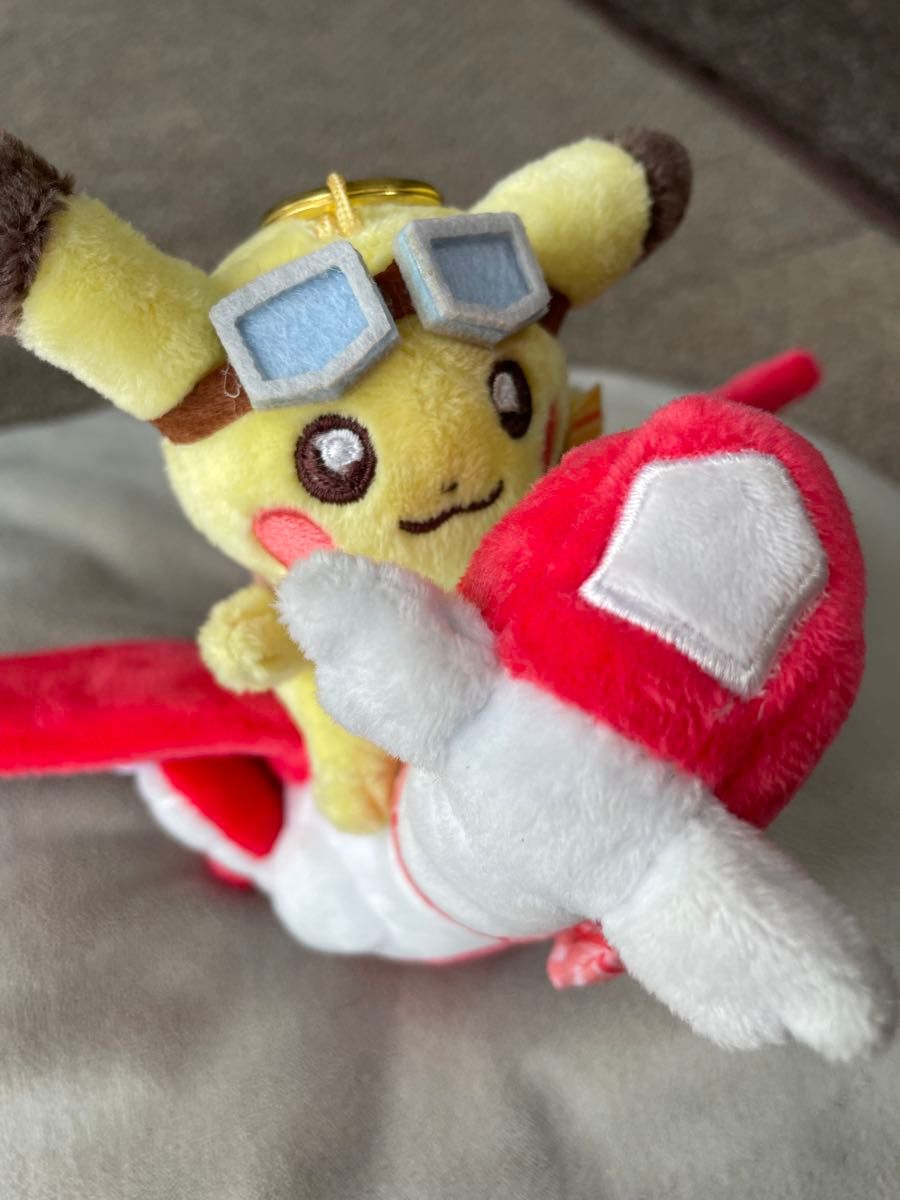 レア ポケモンセンター ピカチュウ&ラティアス ラティアスに乗ってキーホルダー レア ポケモンセンター ピカチュウ&ラティアス ラティアスに