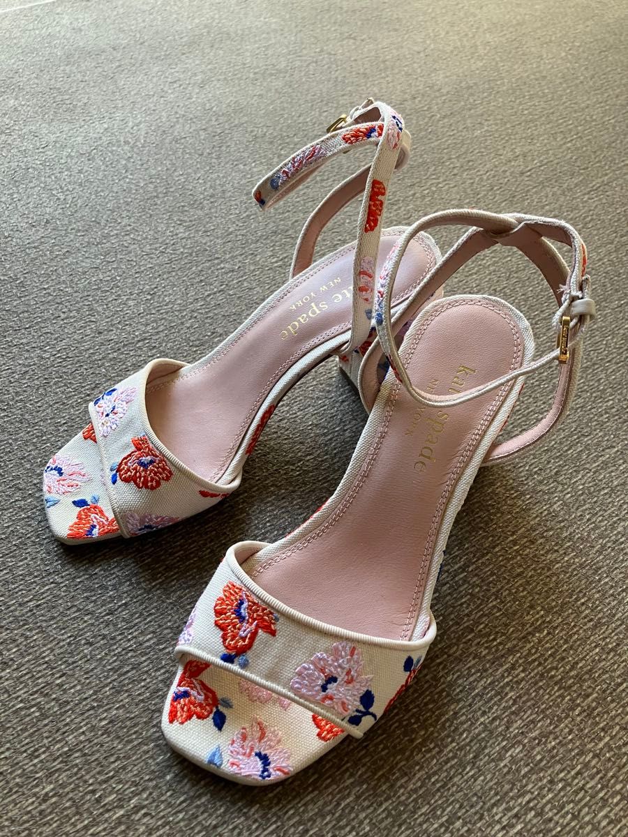 即発【kate spade】きらきらリボンサンダル Kate Spade New York】サンダル|Yahoo!フリマ(旧PayPayフリマ)