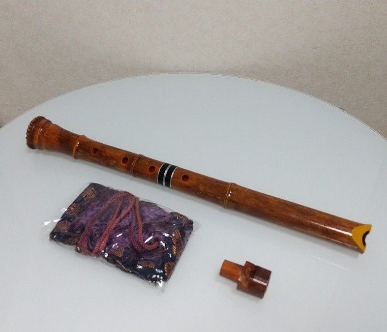 【ほぼ未使用】竹峯 尺八 一尺八寸 2分割 和楽器 収納袋付き マウスピース付き ほぼ未使用】竹峯 尺八 一尺八寸 2分割 和楽器 収納袋付き