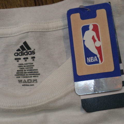 新品 adidas NBA LOS ANGELES LAKERS 2010 CHAMPIONS Tシャツ M ホワイト ロゴ アディダス レイカーズ コービーブライアント バスケ_画像4