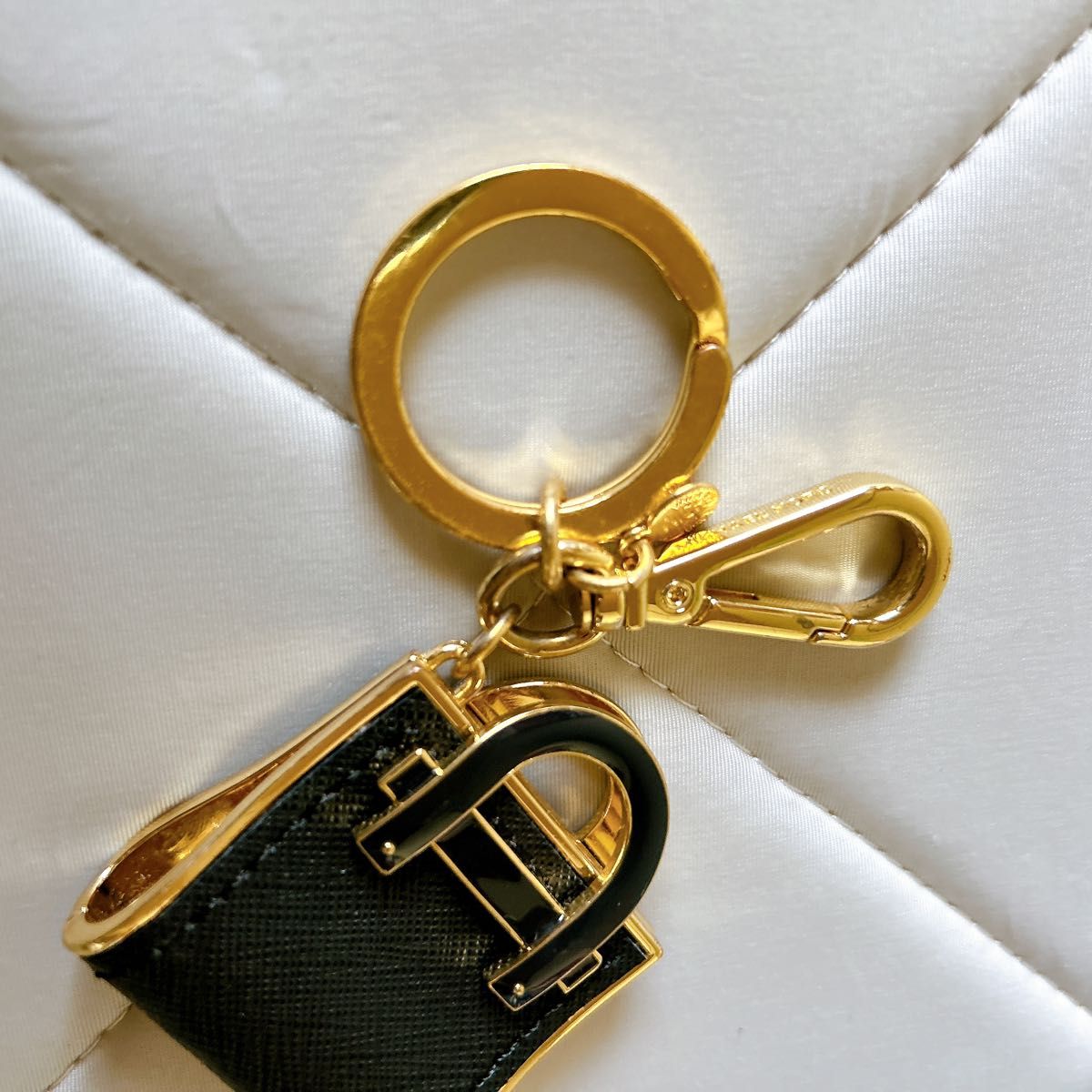 【MICHAEL MICHAEL KORS】キーホルダー MICHAEL KORS バッグ型キーホルダー ブラック|Yahoo!フリマ(旧