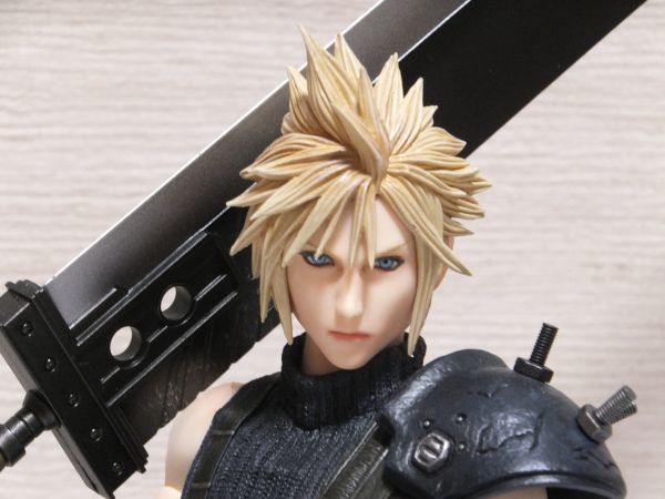 FF7 クラウド プレイアーツ改 フィギュア FAINALFANTASY7 ファイナル