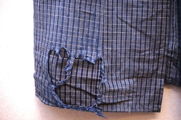 643A5 古布 木綿 襤褸 ボロ着物 藍染 格子 継ぎ当て 筒袖 リメイク素材