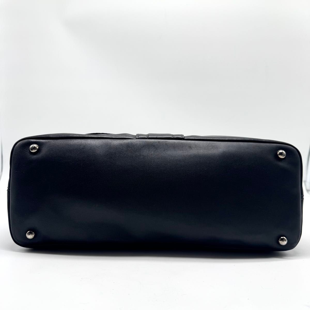 Tod's トートバッグ レザー ターンロック 2層 ブラック A4 極美品】TOD'S トッズ ターンロック レザー ハンドバッグ