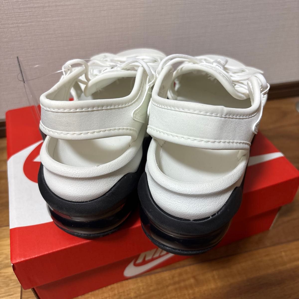 新品未使用 24㎝ NIKE エアマックス ホワイト スポーツサンダル 新品】NIKE エアマックスココ ホワイト 24|Yahoo!フリマ(旧
