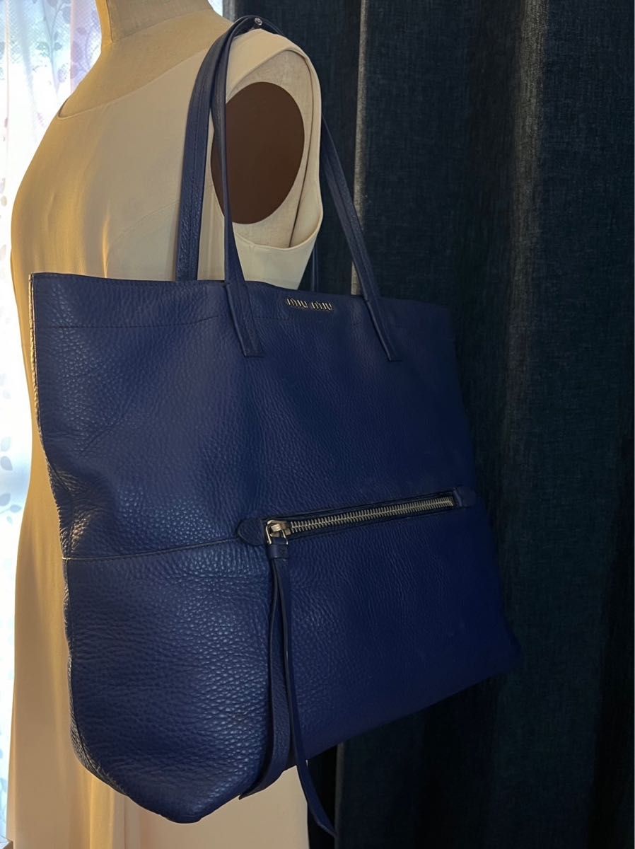 MIU MIU レザー トートバッグ 正規品 Miu Miu レザー トートバッグ ショルダーバッグ ネイビー