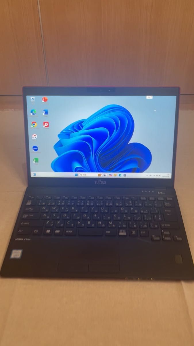 F-8/超軽量・薄型/第8世代/i5-8365U/SSD256/8GB