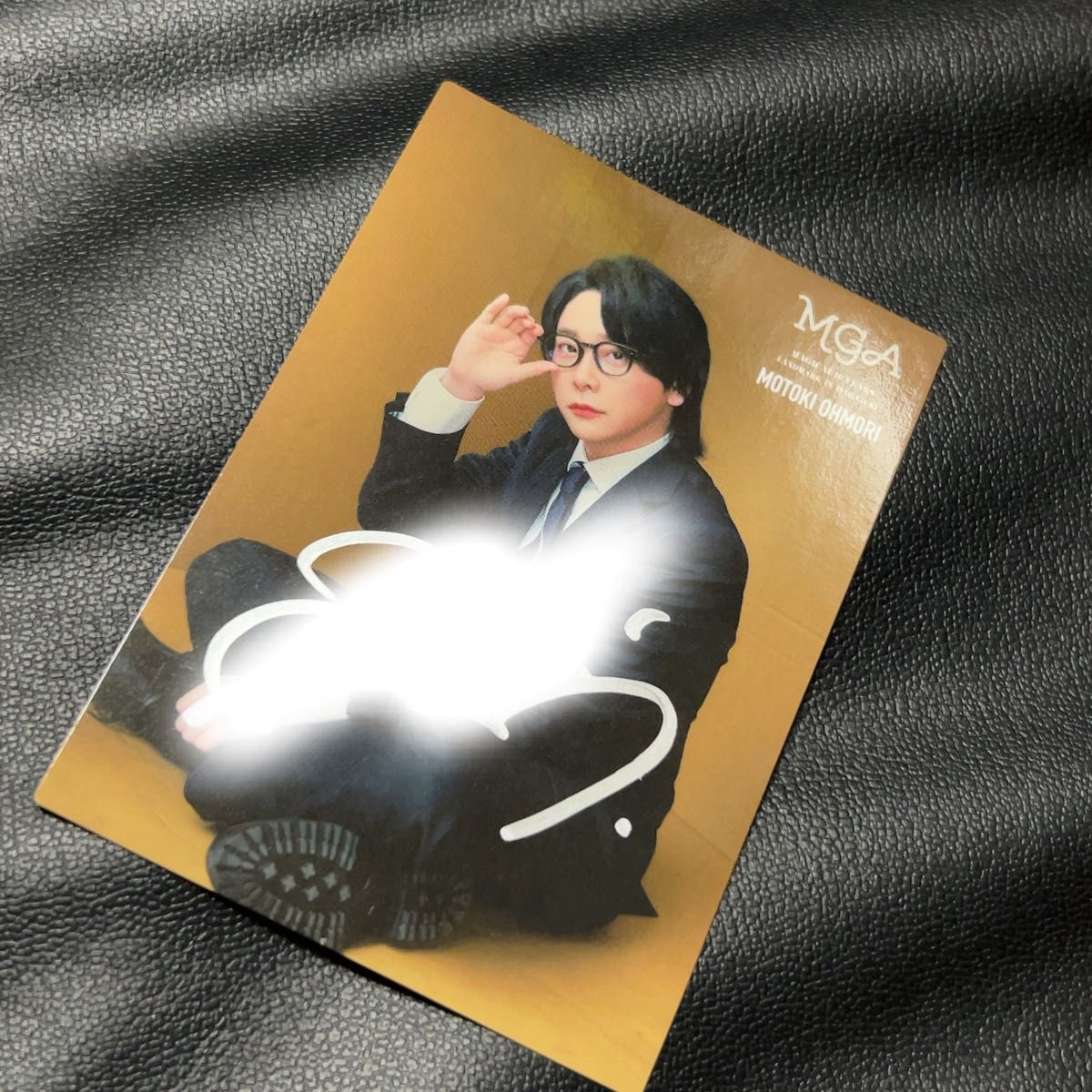 大森元貴 サイン入りフォトカ Mrs. GREEN APPLE 若井滉斗藤澤涼架 Mrs GREEN APPLE ミセス 大森元貴 サイン レア フォトカ カード