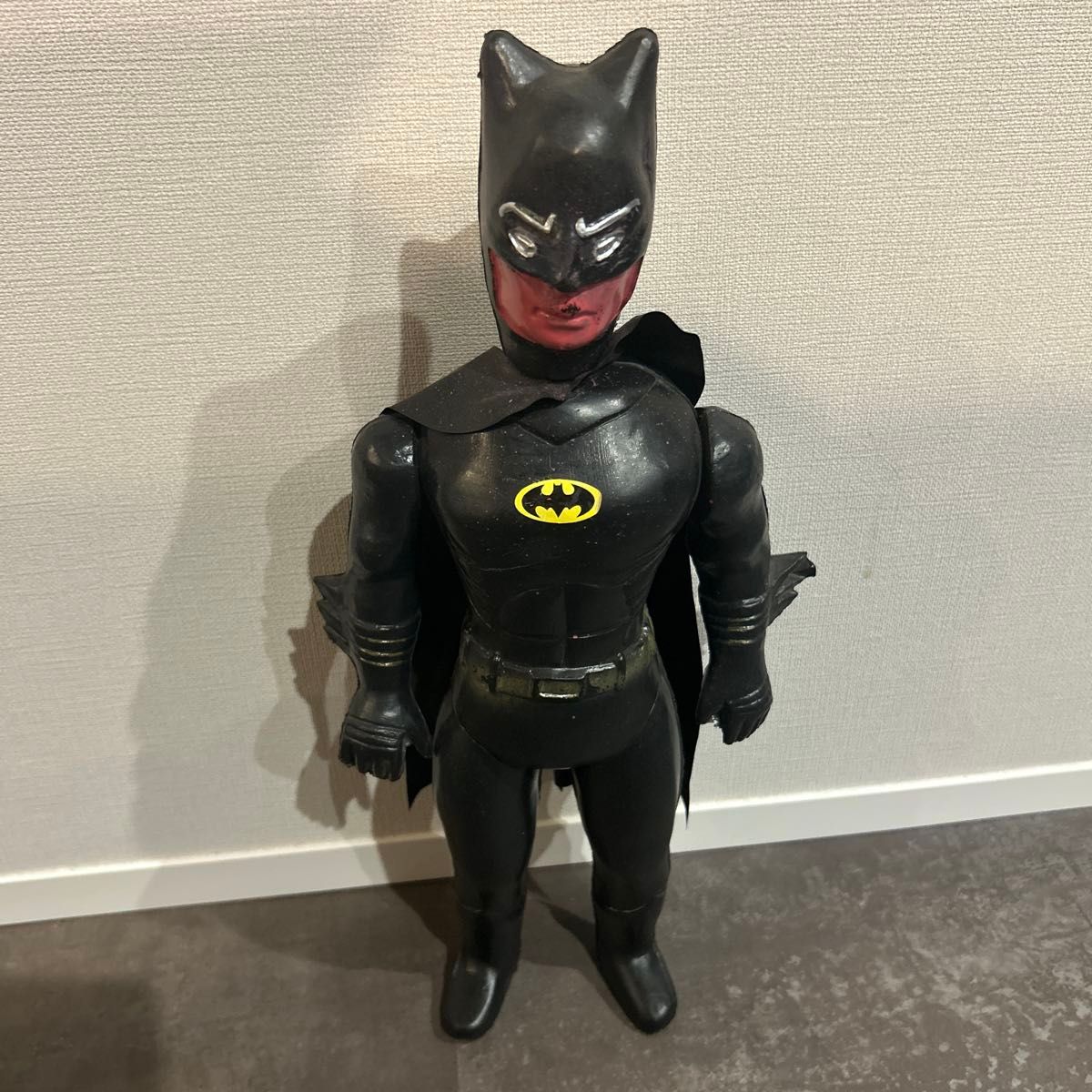 バットマン ソフビ パチ パチ 無版権 バットマン ポリ ソフビ 約40センチ|Yahoo!フリマ