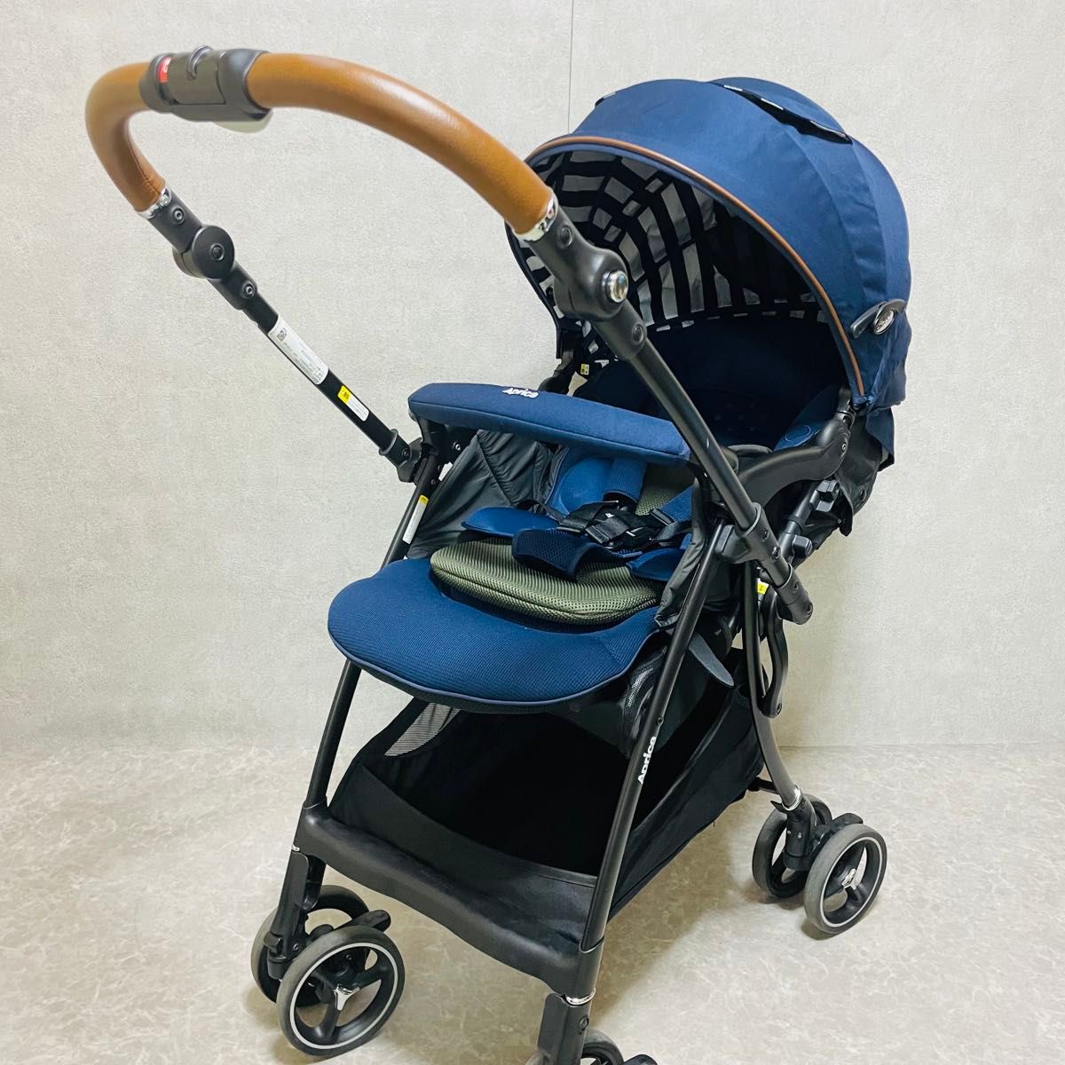 【美品】ラクーナビッテクッション ネイビー ストライプ レザーハンドル 送料無料 美品 ラクーナビッテクッション ネイビー ストライプ