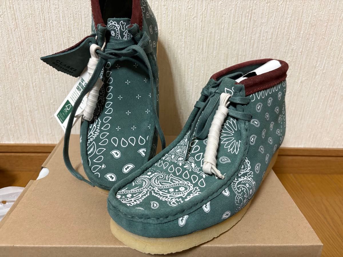 超希少 美品 クラークス ワラビー ペイズリー柄 ライトグリーン タグ付き 格安 新品未使用 Clarks Wallabee Boot