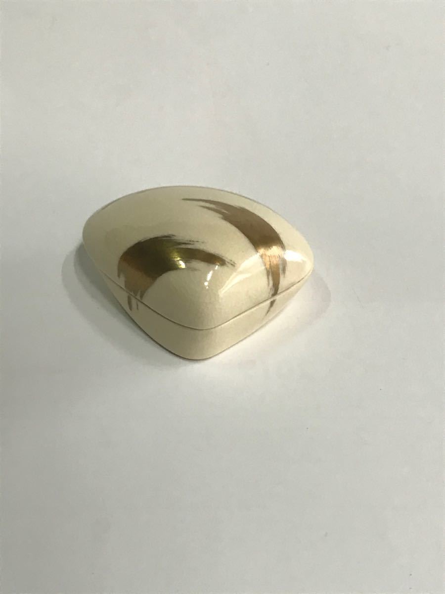 茶道具 香合 城岳造 色絵 蛤 内鶴亀 共箱|Yahoo!フリマ(旧 茶道具 香合 城岳造 色絵 蛤 内鶴亀 共箱|Yahoo!フリマ(旧