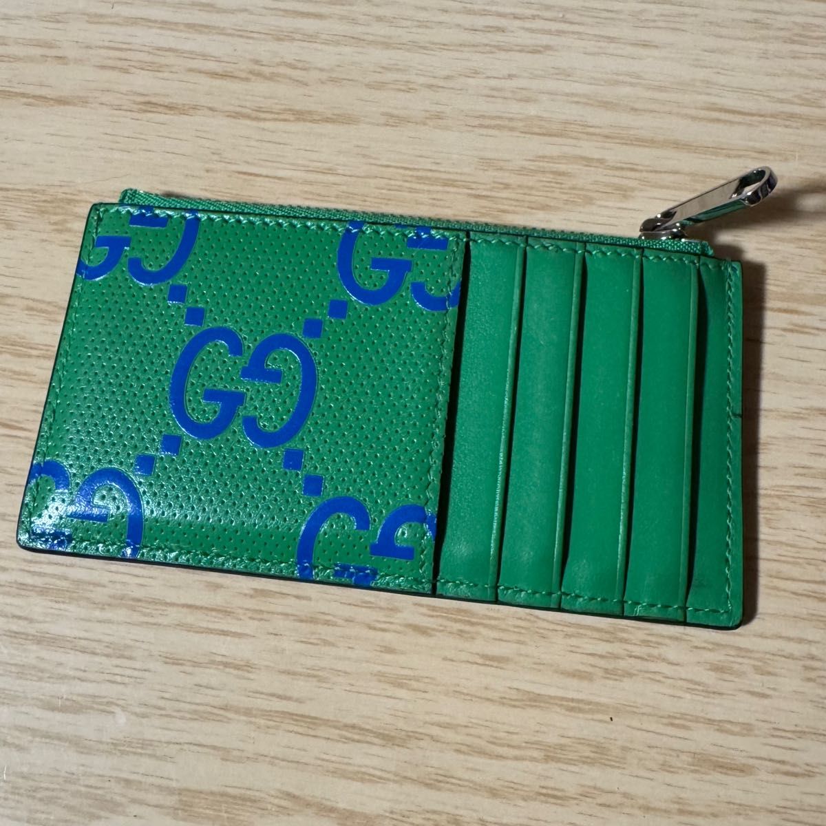 グッチ GUCCI コインケース グリーン シマ カードケース 緑 早い者勝ち 【ほぼ未使用】GUCCI GG エンボス カードケース