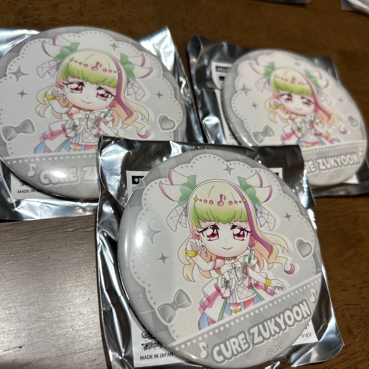 キミとアイドルプリキュア♪ ドリームステージ 缶バッジ キュアズキューン ① キミとアイドルプリキュア ドリームステージ キュアズキューン